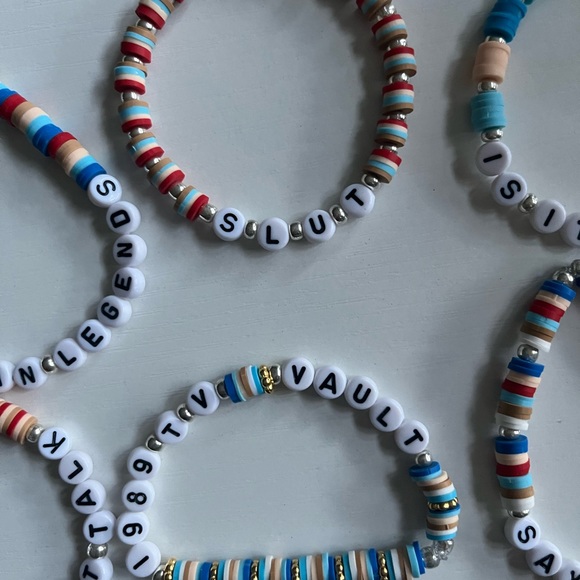 1989 T.V. Vault Track friendship bracelets - Picture 7 of 8